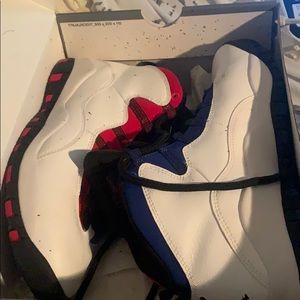 Air Jordan roretro gs and free t shirt